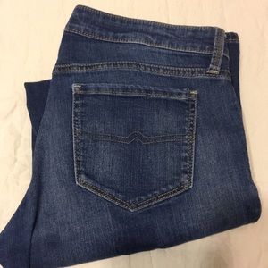 Woman’s Arizona Jeans